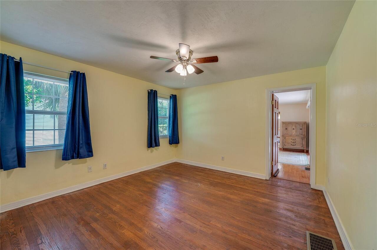 Listing Photo 37