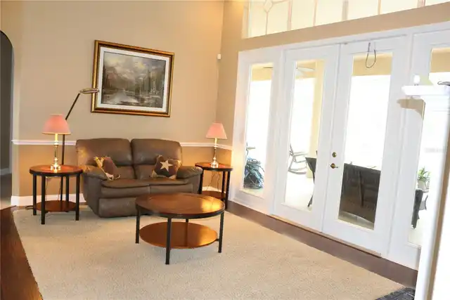 Listing Photo 9