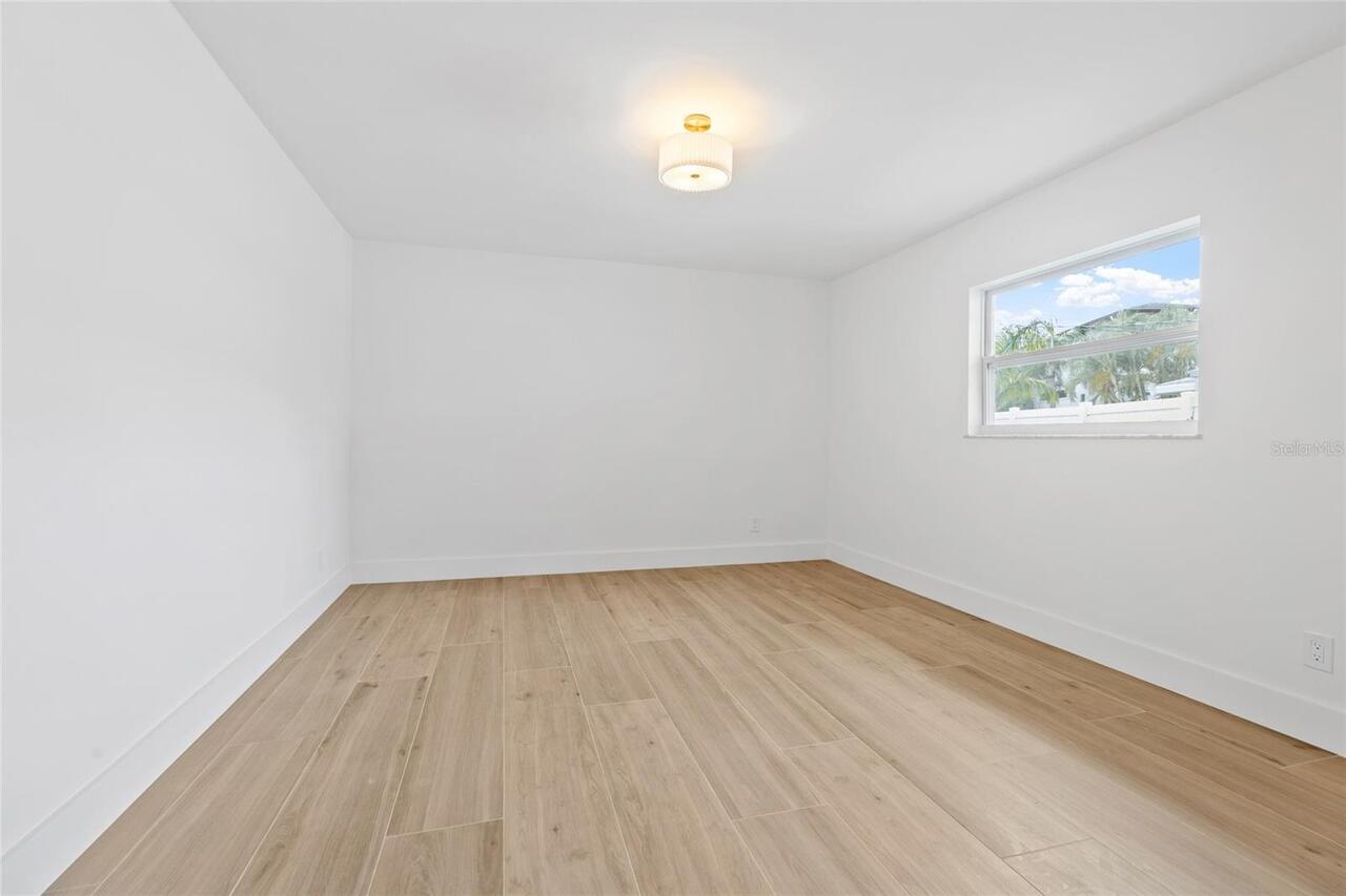 Listing Photo 37