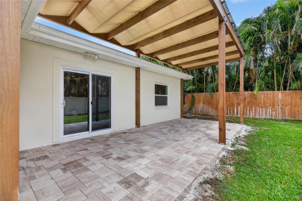 Listing Photo 7