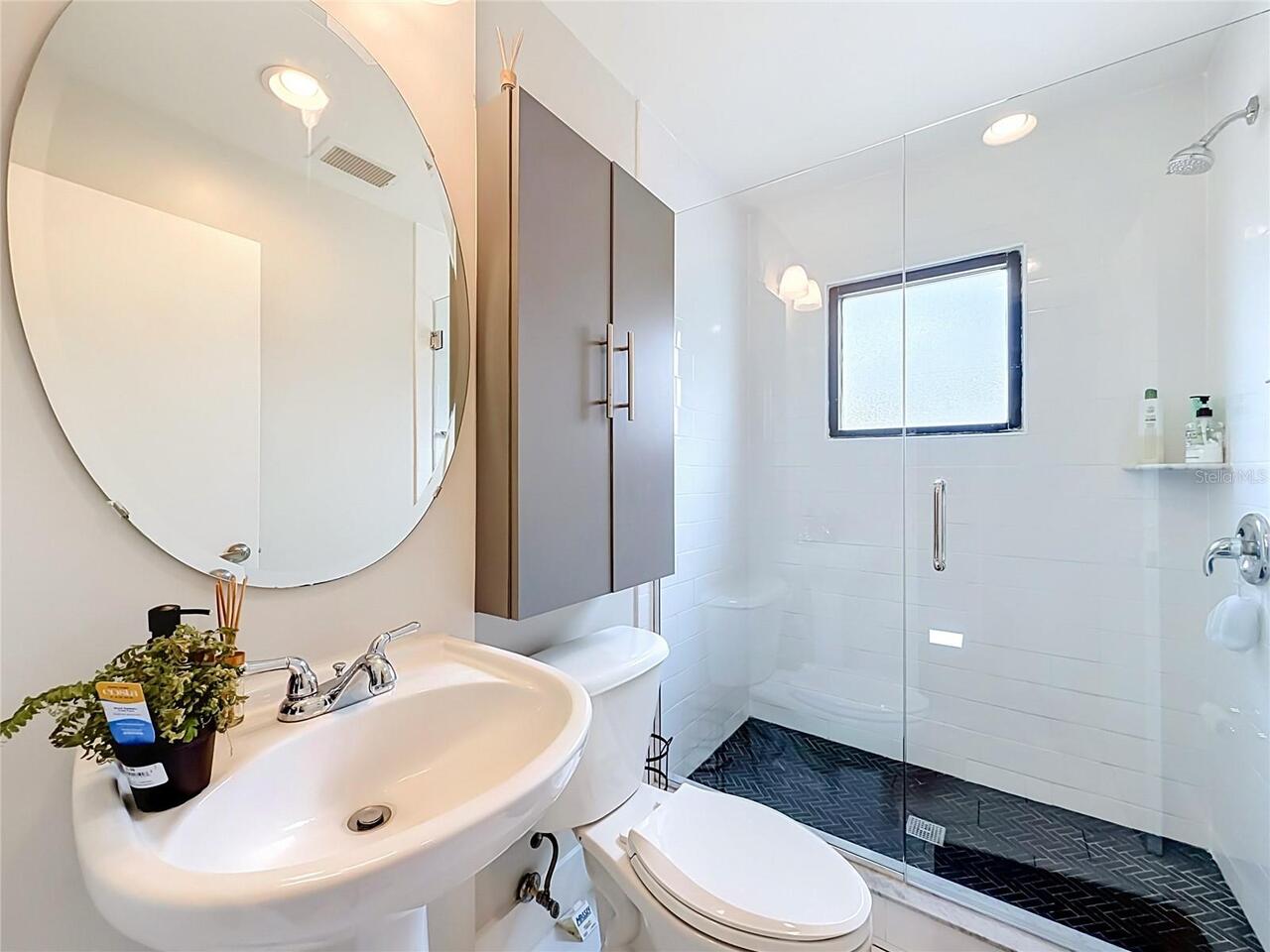 Listing Photo 25