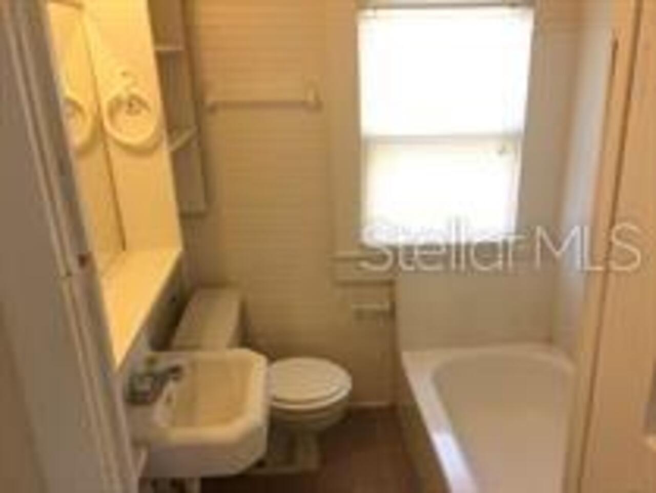 Listing Photo 7