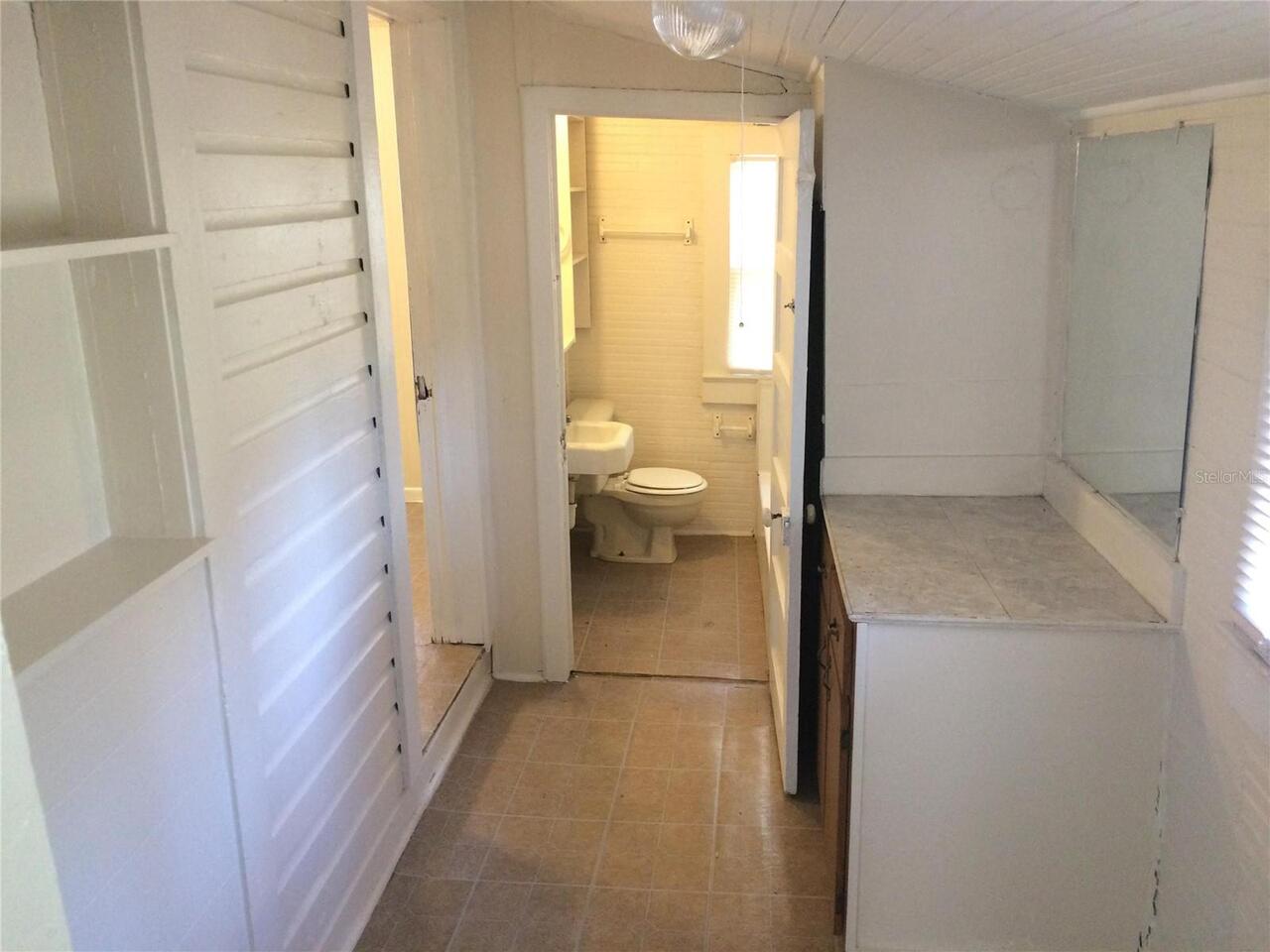 Listing Photo 11