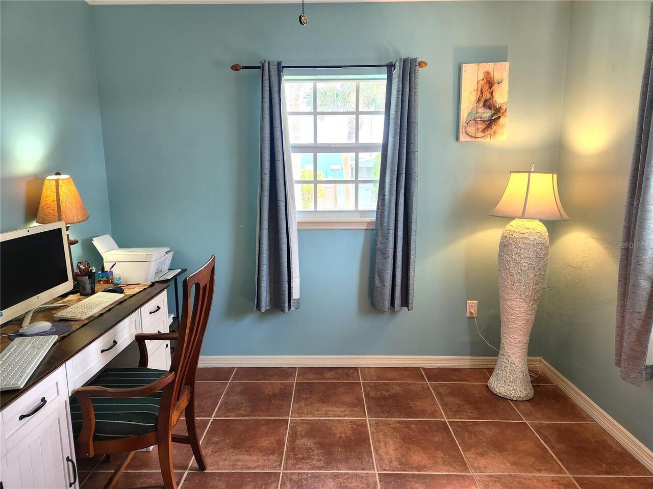 Listing Photo 9