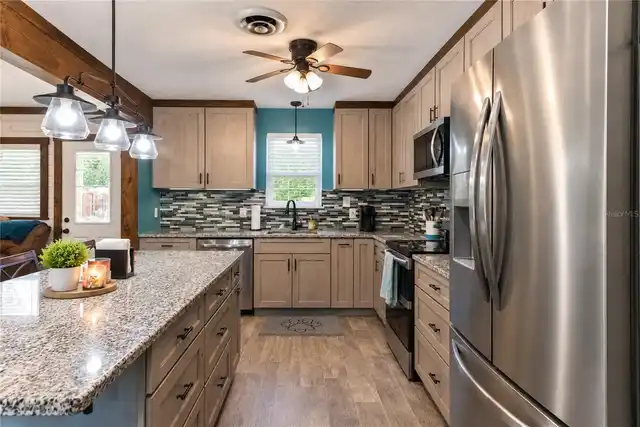 Listing Photo 18