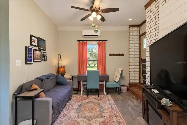 Listing Photo 33