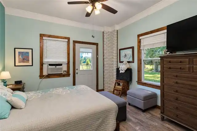 Listing Photo 37