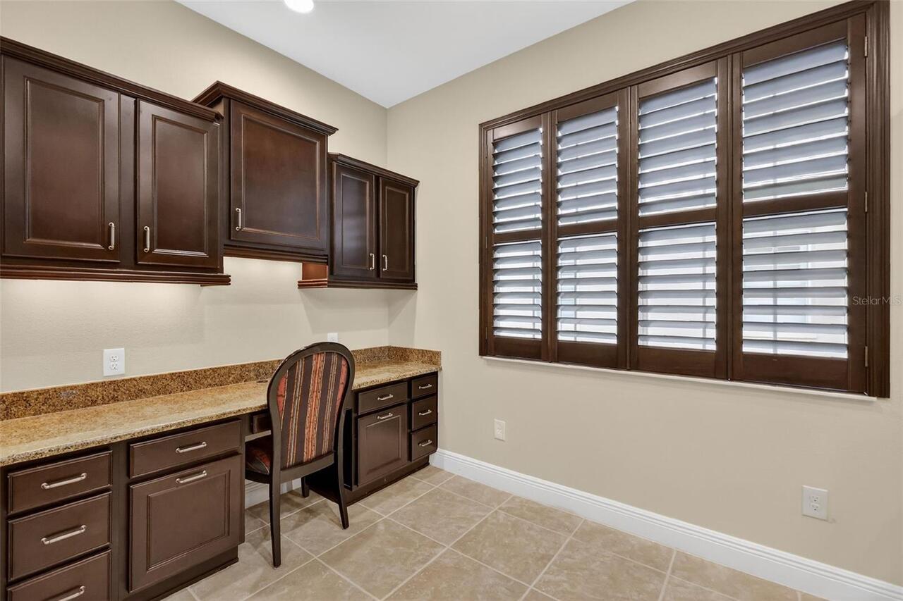 Listing Photo 10