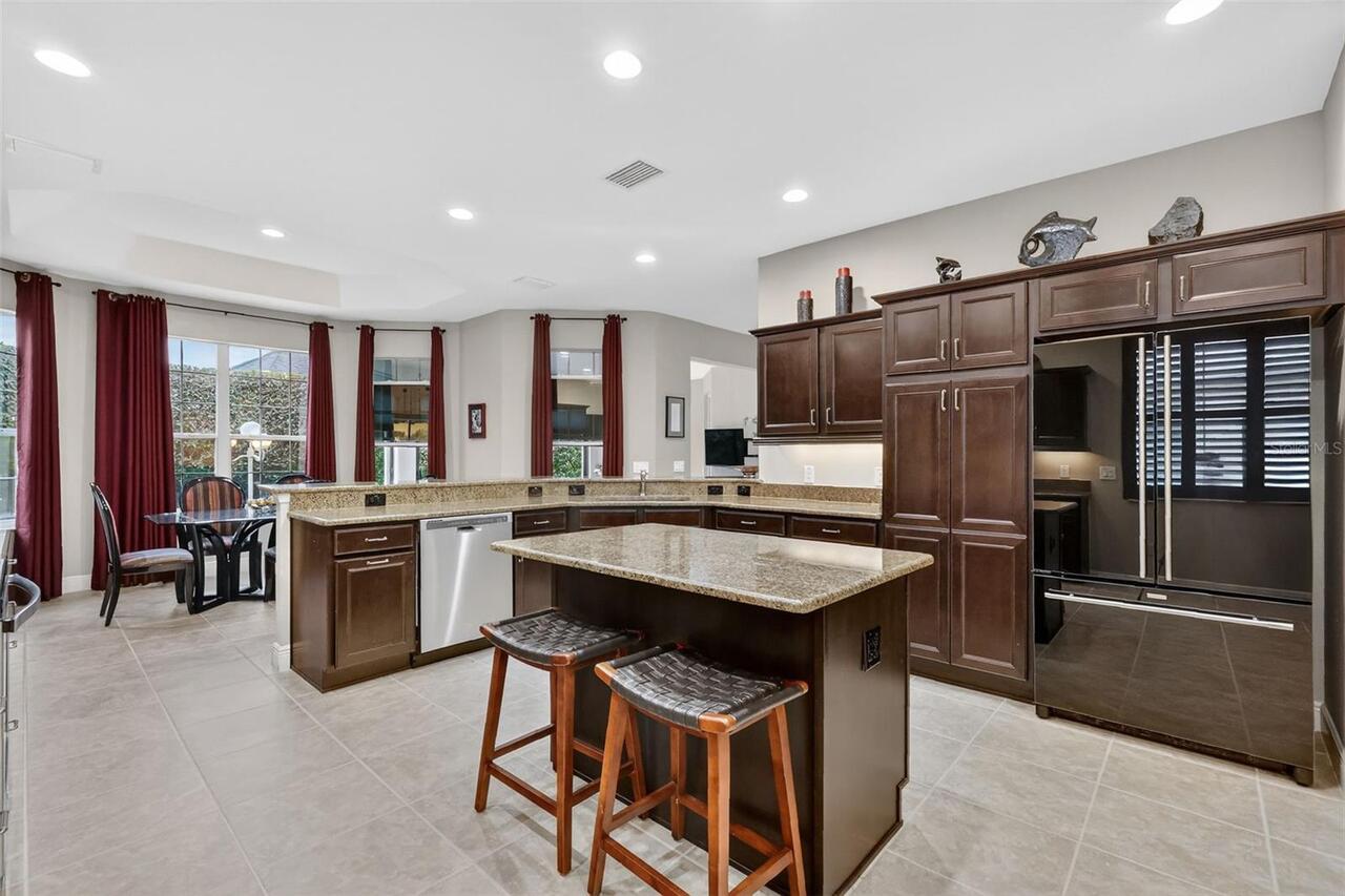 Listing Photo 11