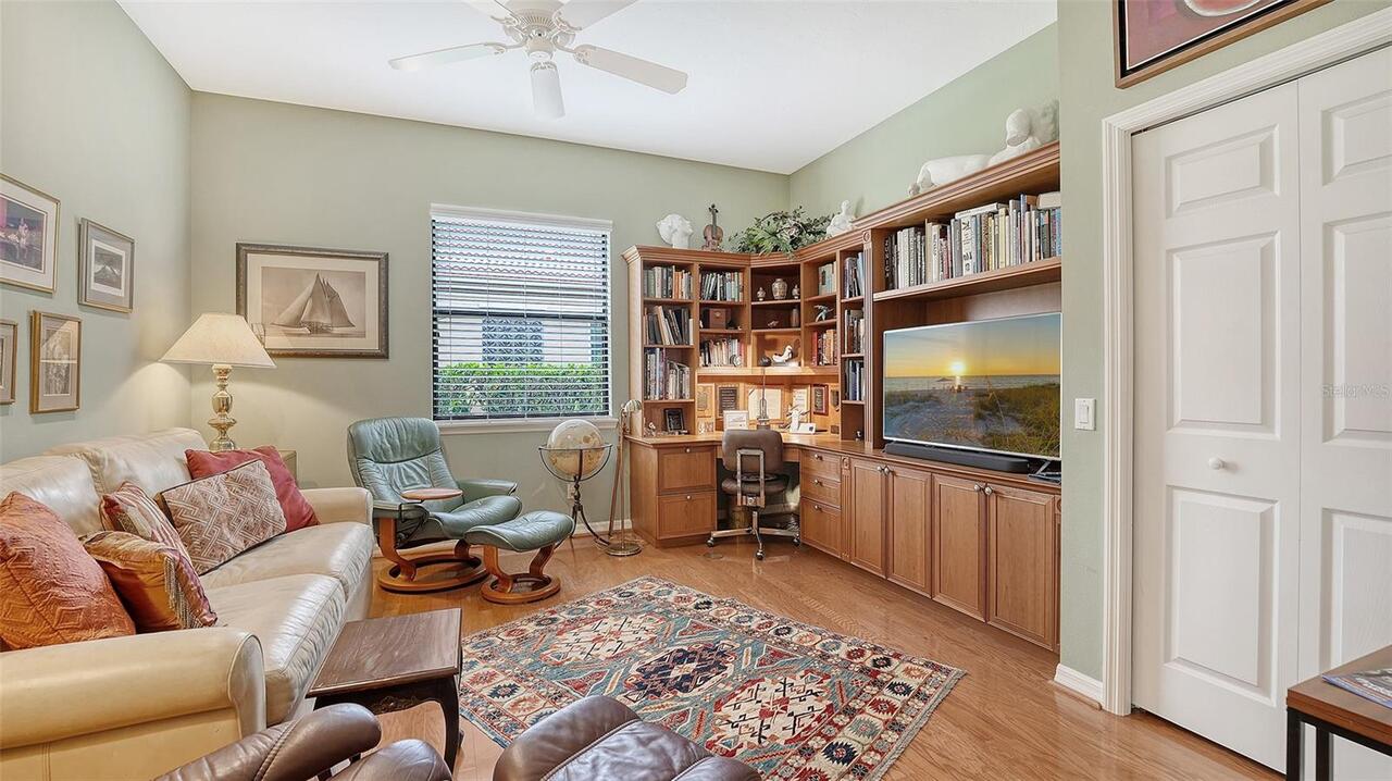 Listing Photo 8