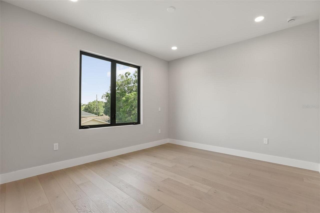 Listing Photo 43