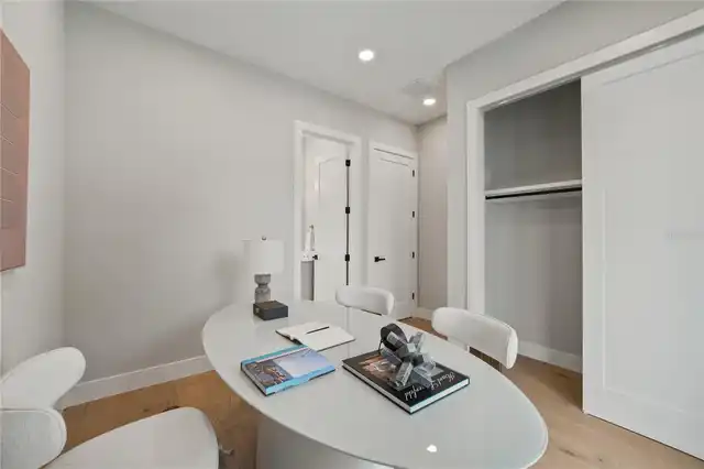 Listing Photo 9