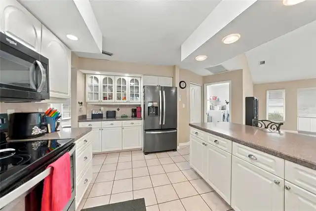 Listing Photo 15