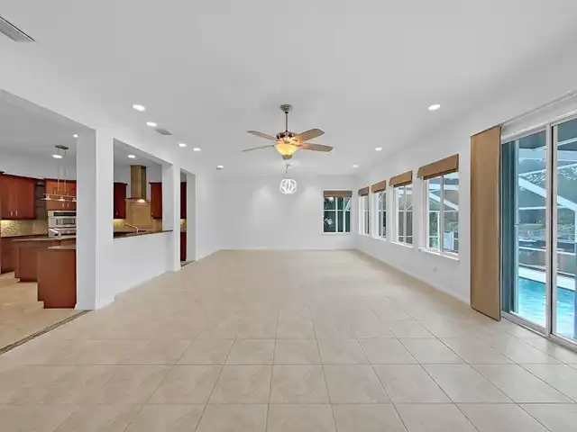Listing Photo 29