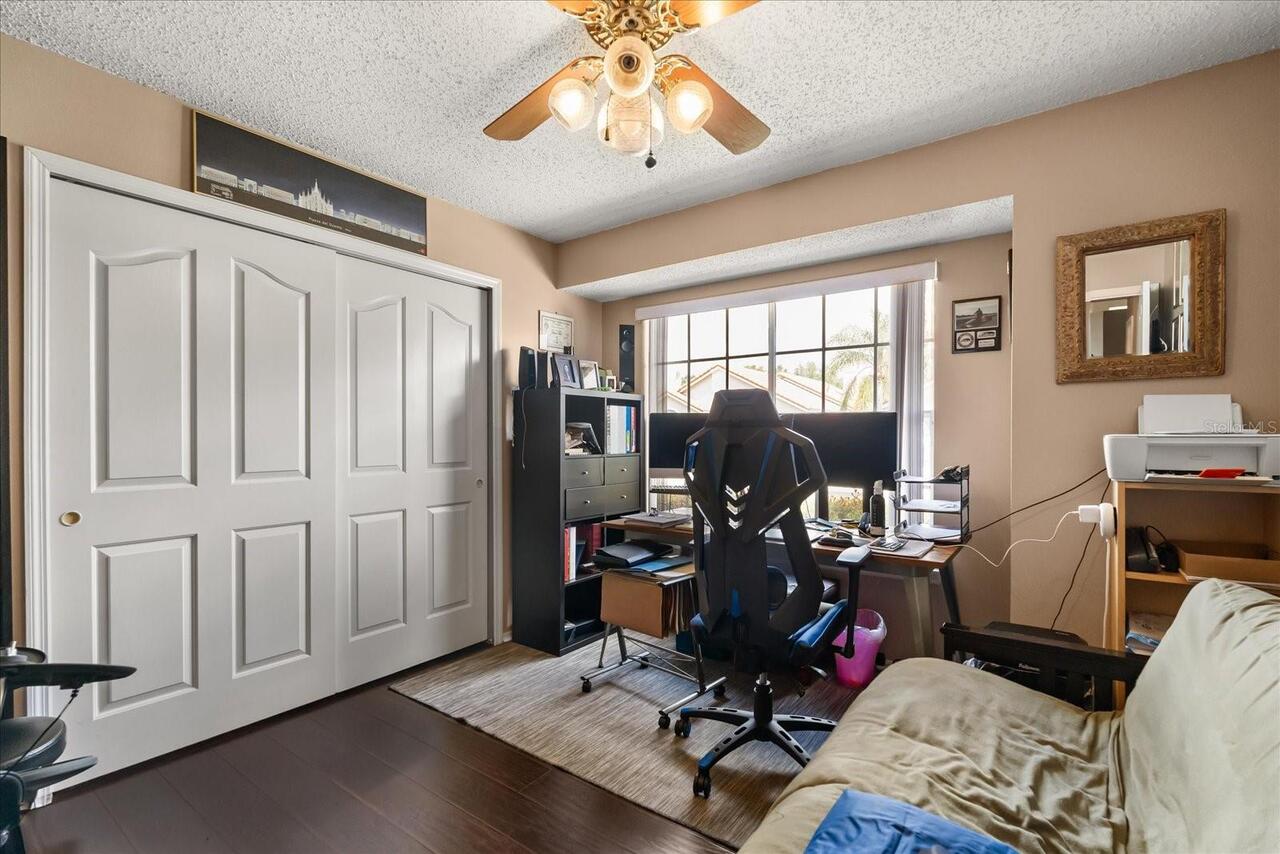 Listing Photo 8