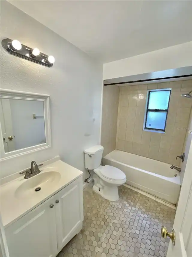 Listing Photo 13