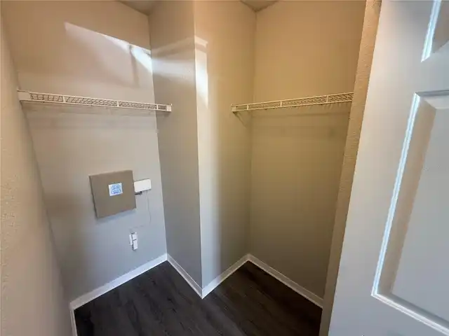 Listing Photo 12