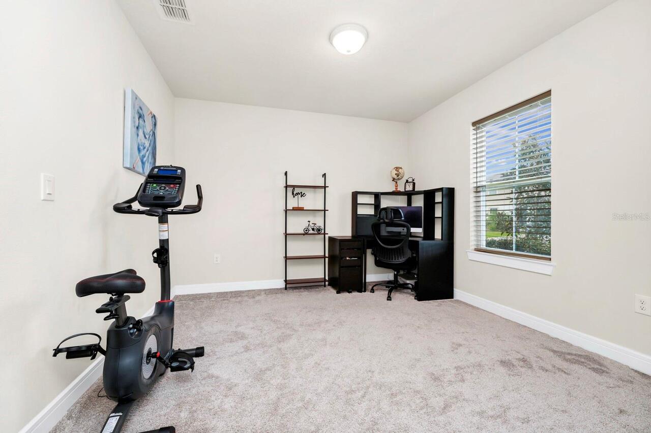 Listing Photo 10