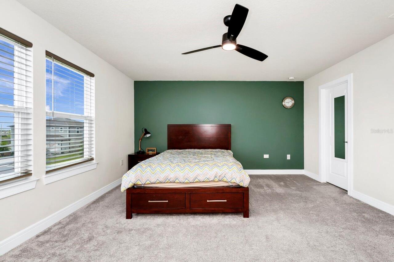 Listing Photo 32