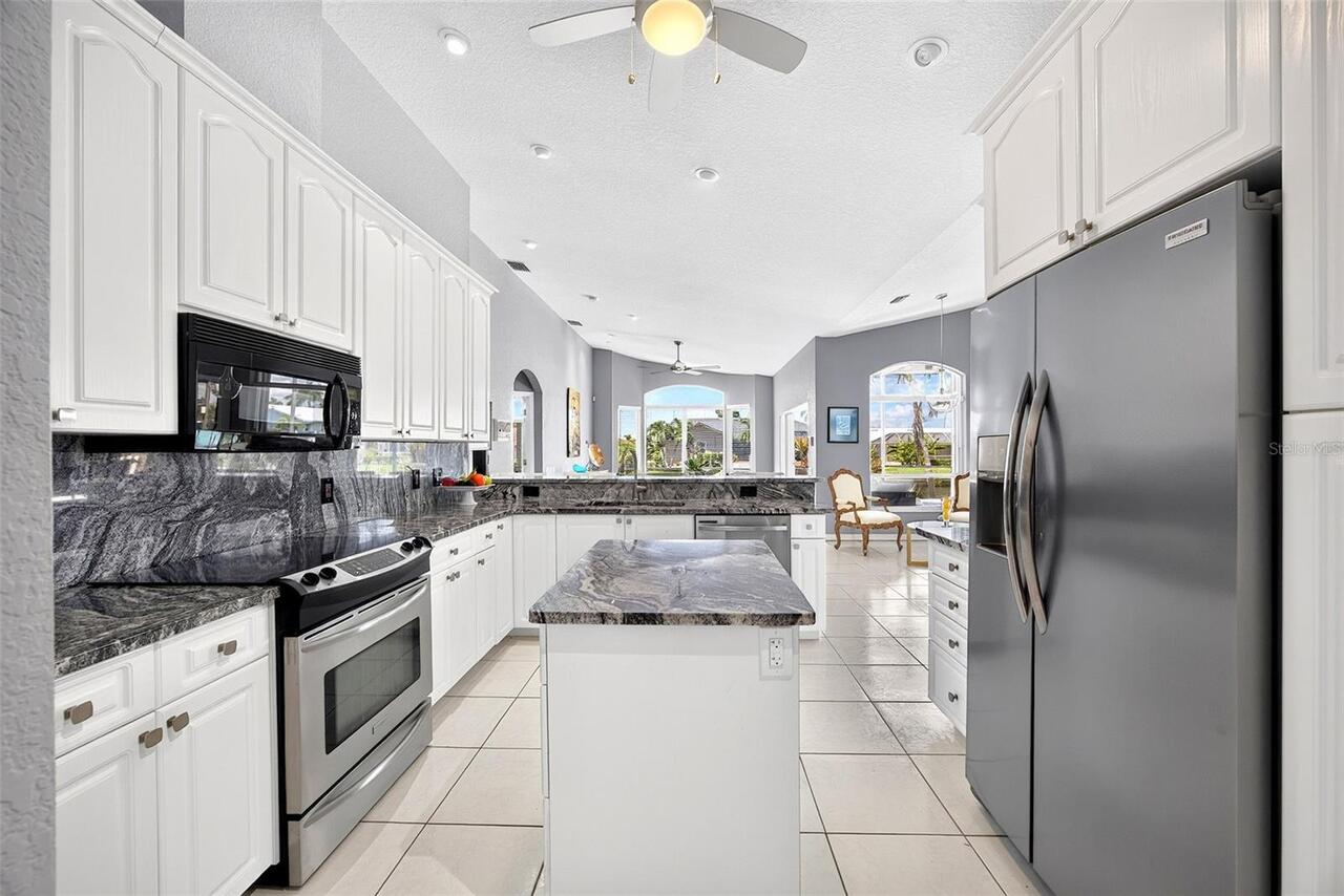 Listing Photo 18