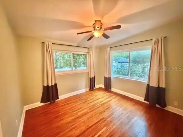 Listing Photo 9