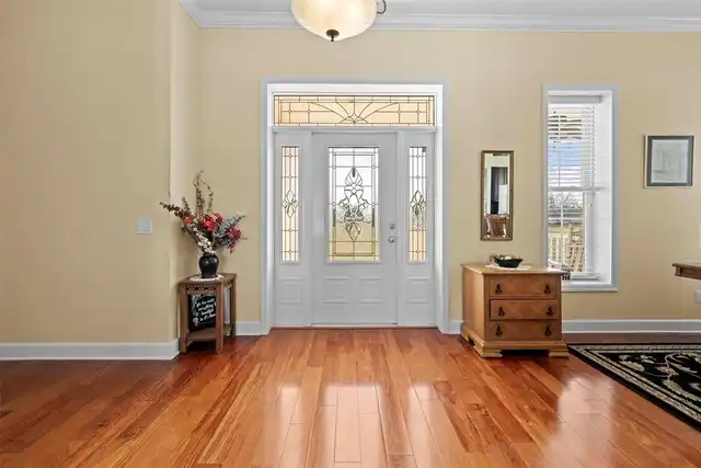 Listing Photo 10