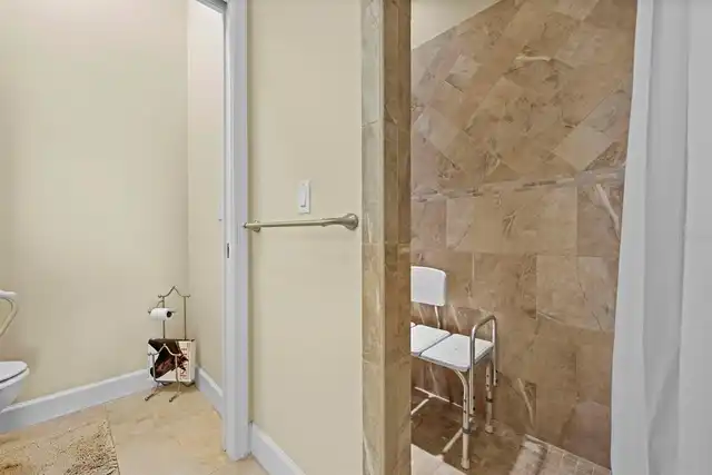 Listing Photo 37