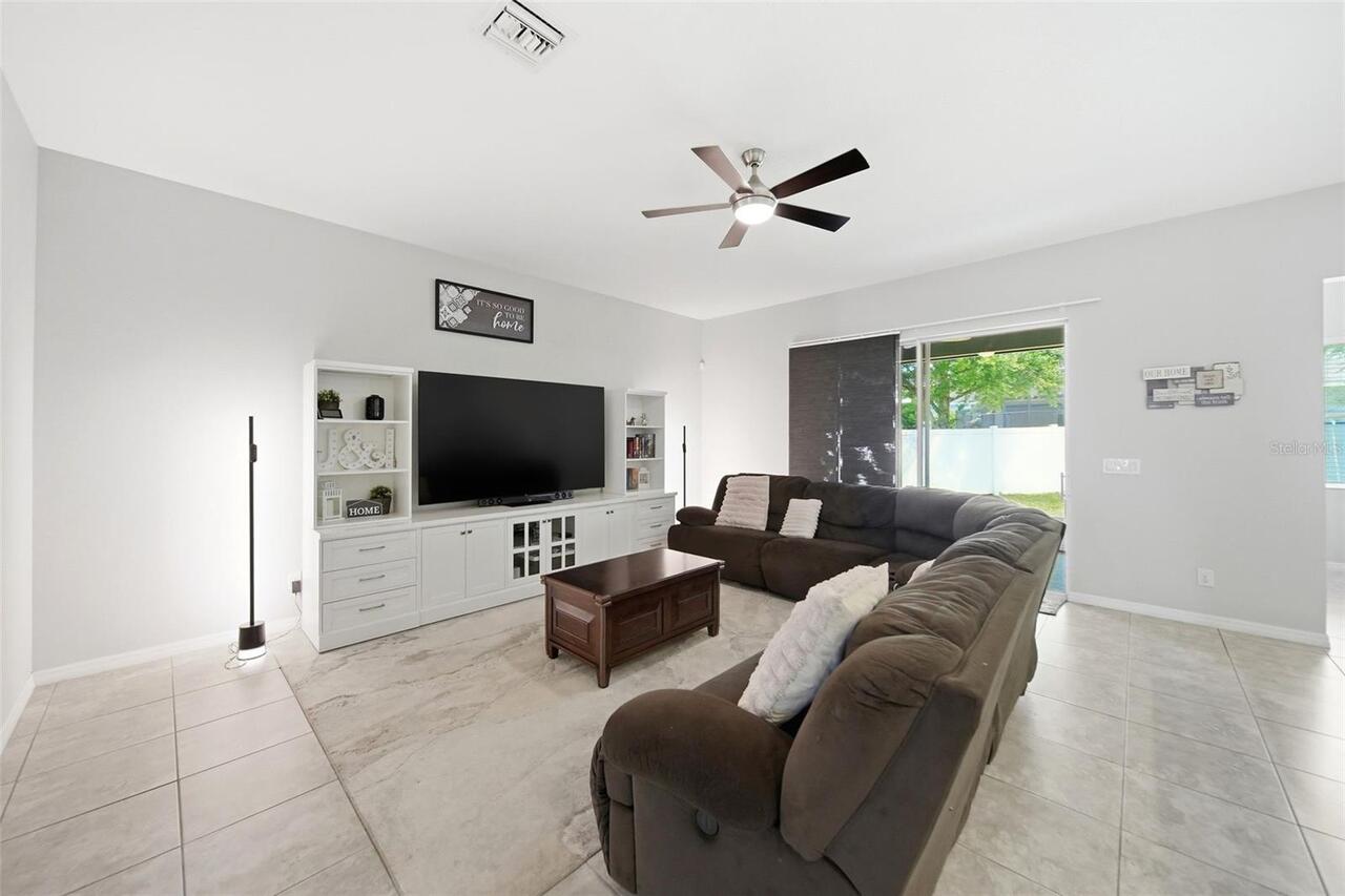 Listing Photo 8
