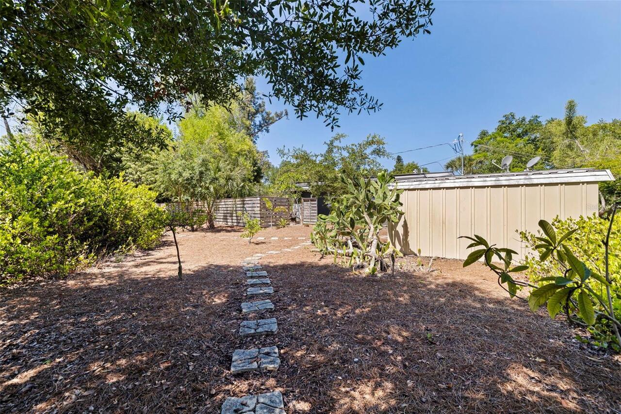 Listing Photo 37