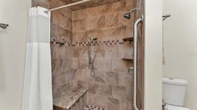 Listing Photo 29