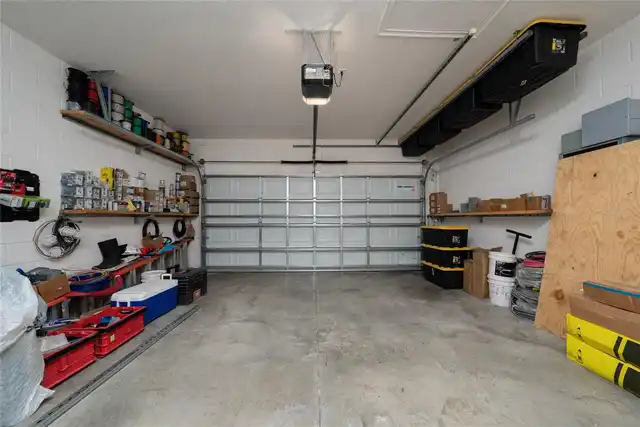 Listing Photo 9
