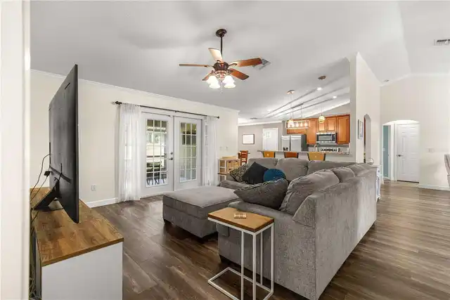 Listing Photo 19
