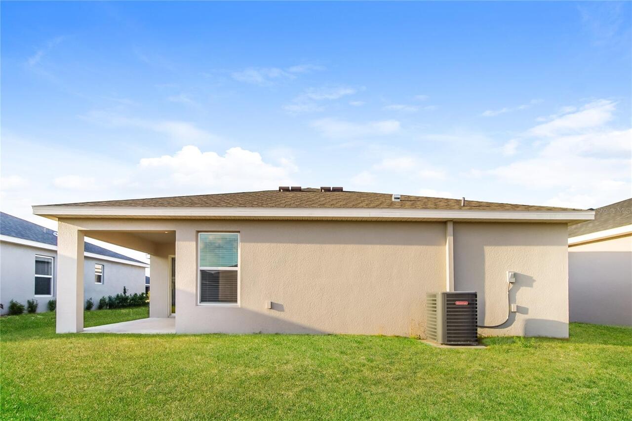 Listing Photo 9