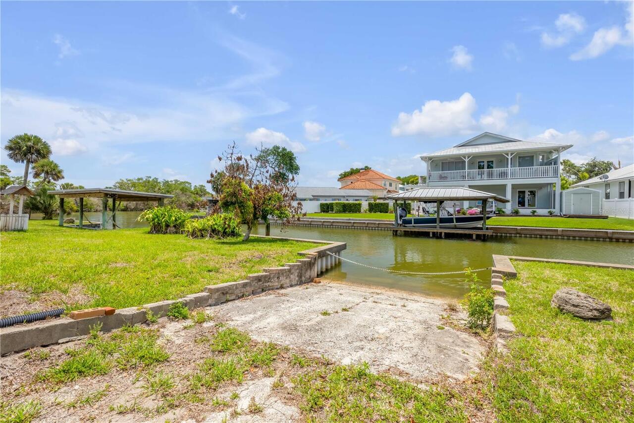 Listing Photo 11