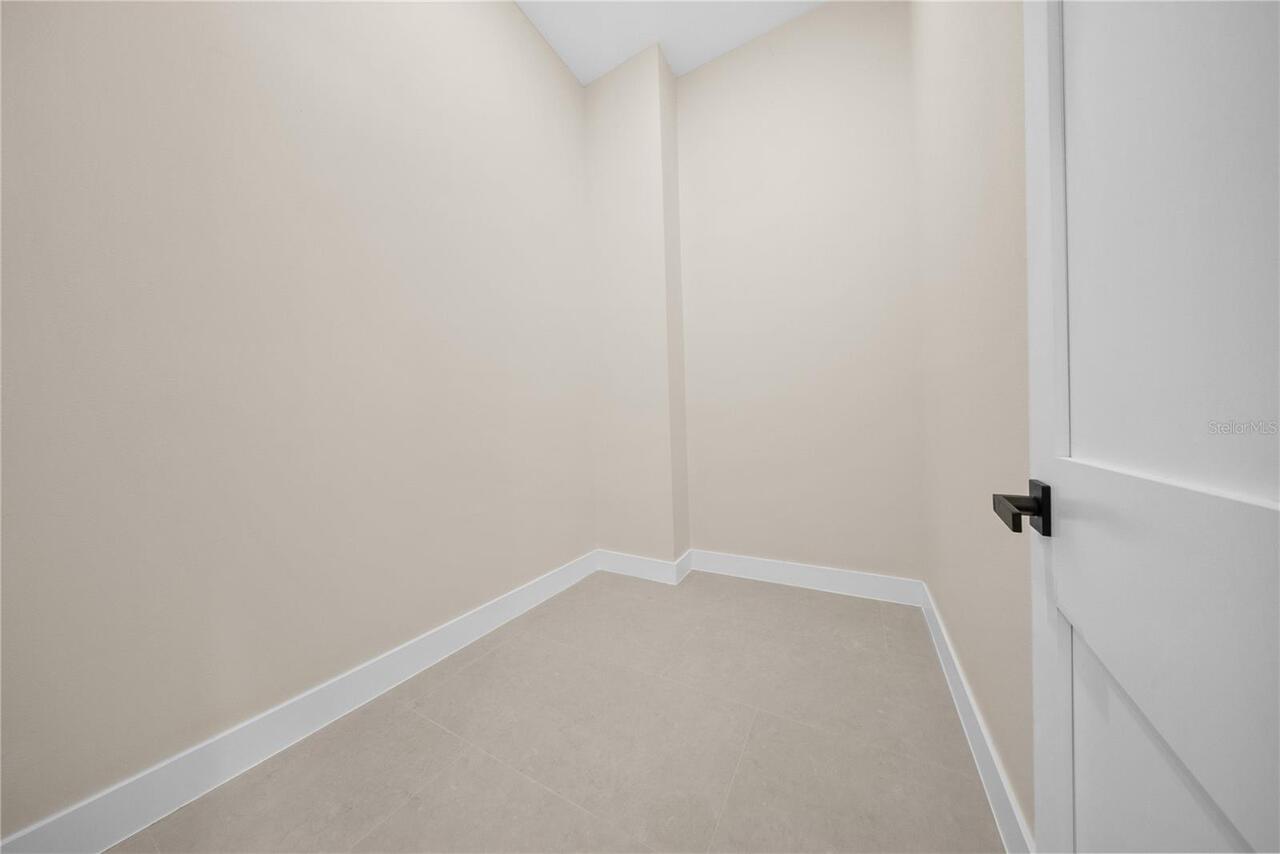 Listing Photo 34