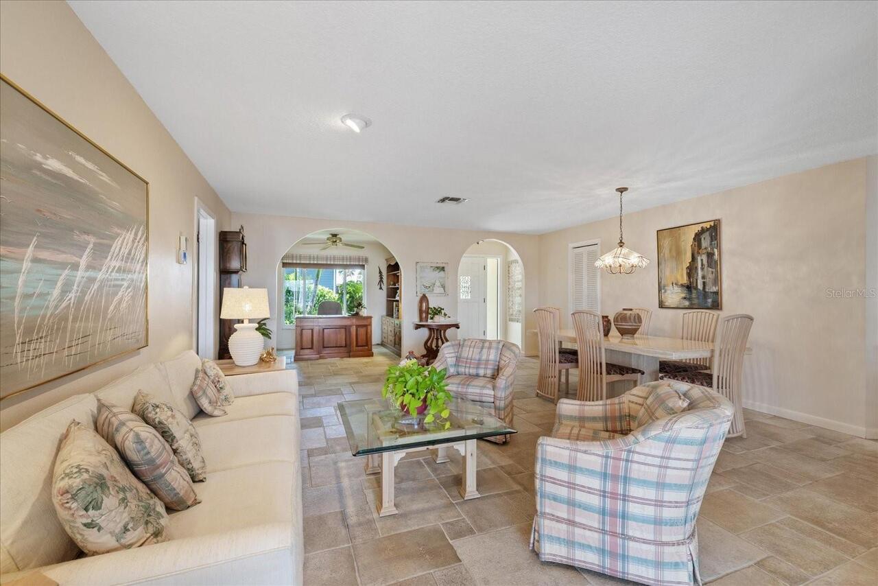 Listing Photo 17