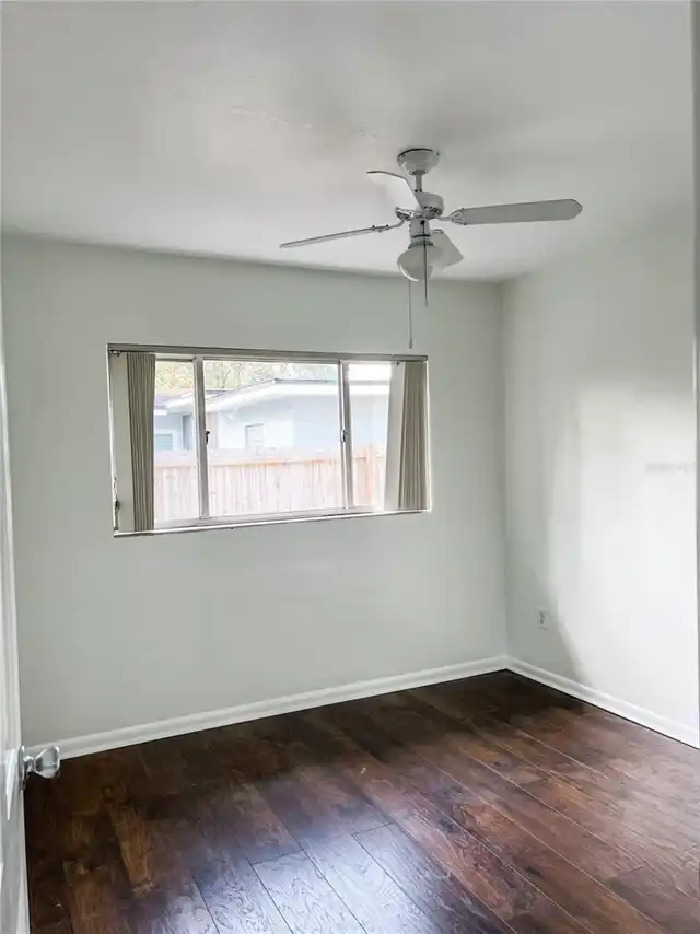 Listing Photo 16