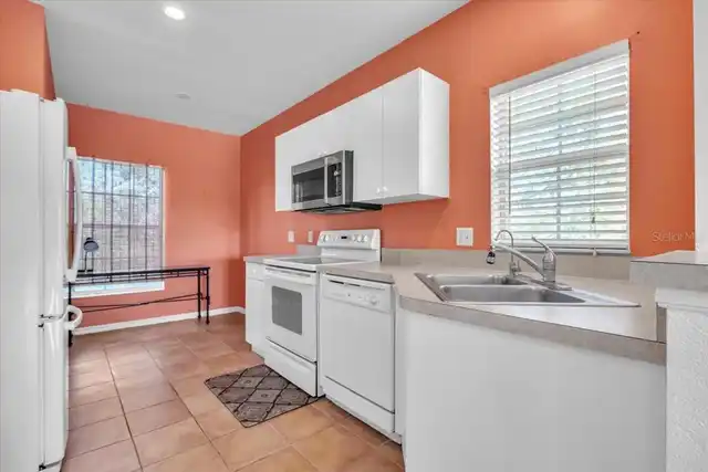 Listing Photo 17