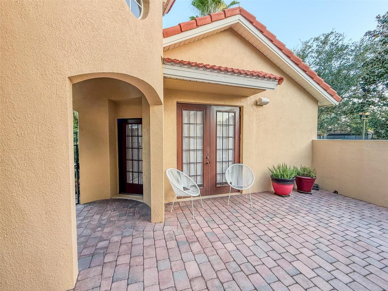 Listing Photo 9