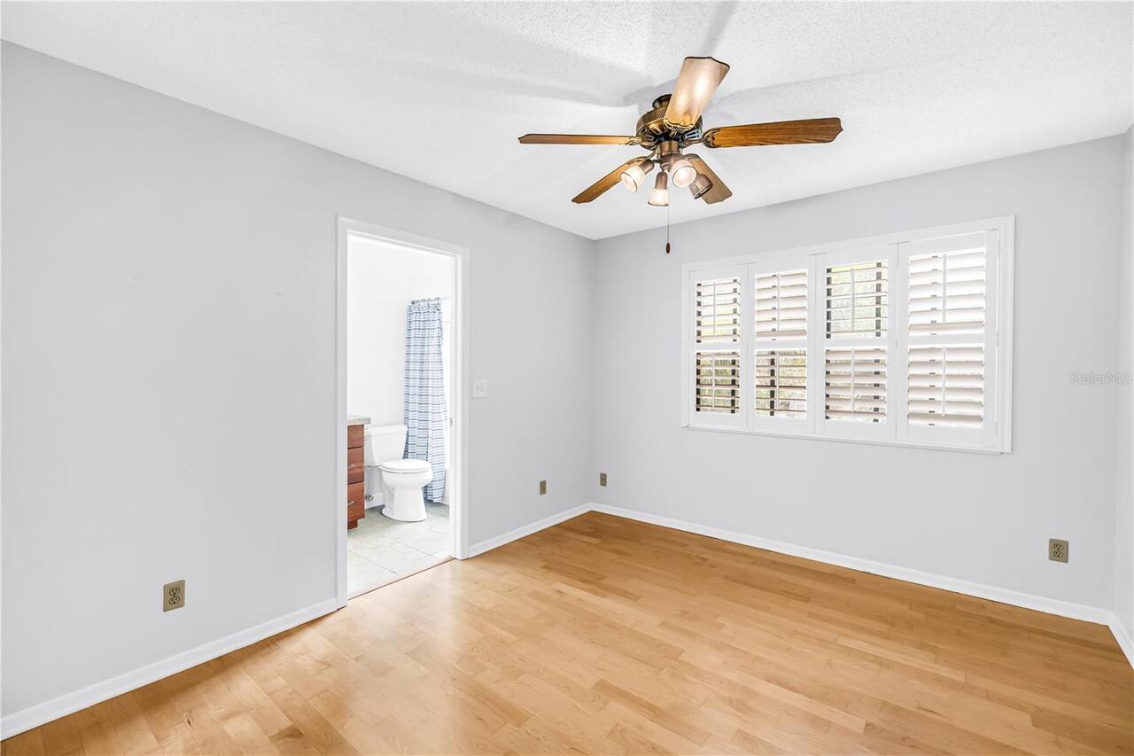 Listing Photo 22