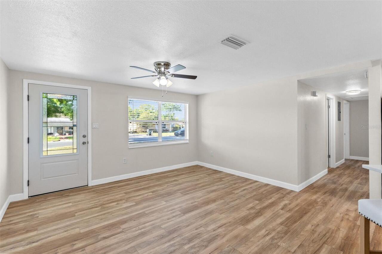 Listing Photo 9