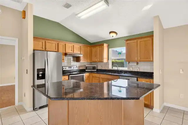 Listing Photo 6