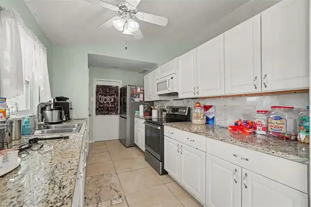 Listing Photo 15