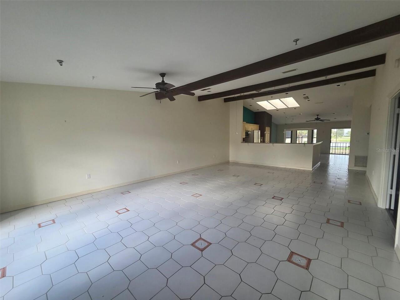 Listing Photo 14