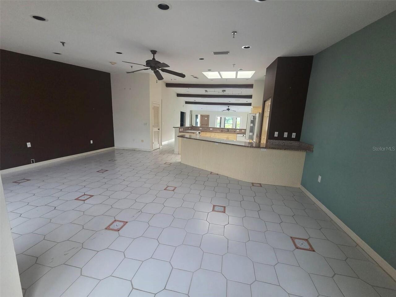 Listing Photo 16