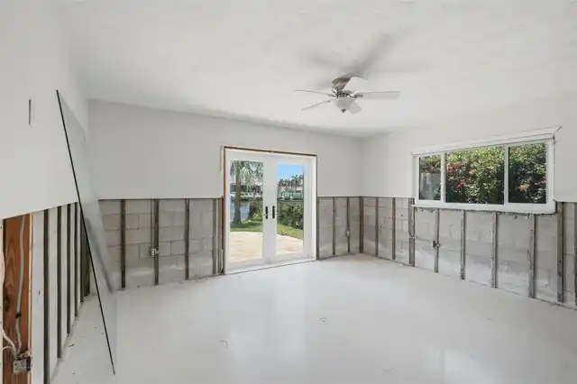 Listing Photo 10