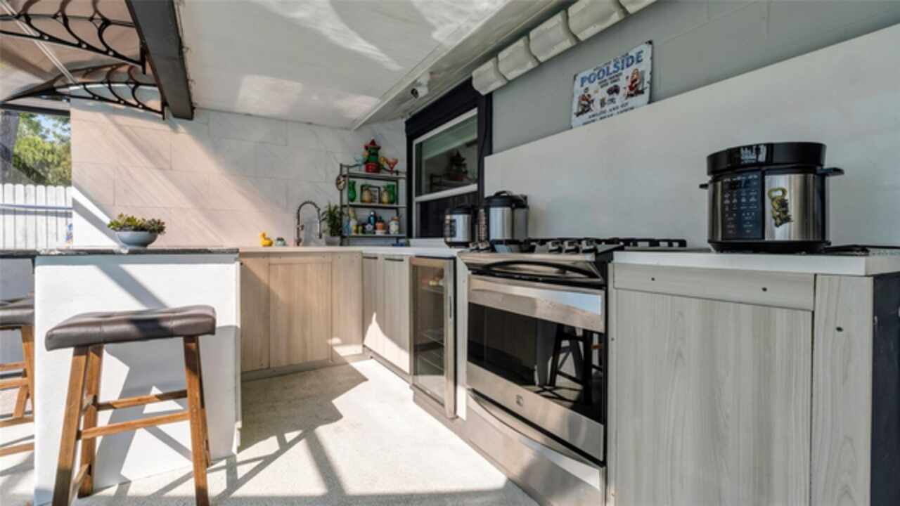 Listing Photo 32