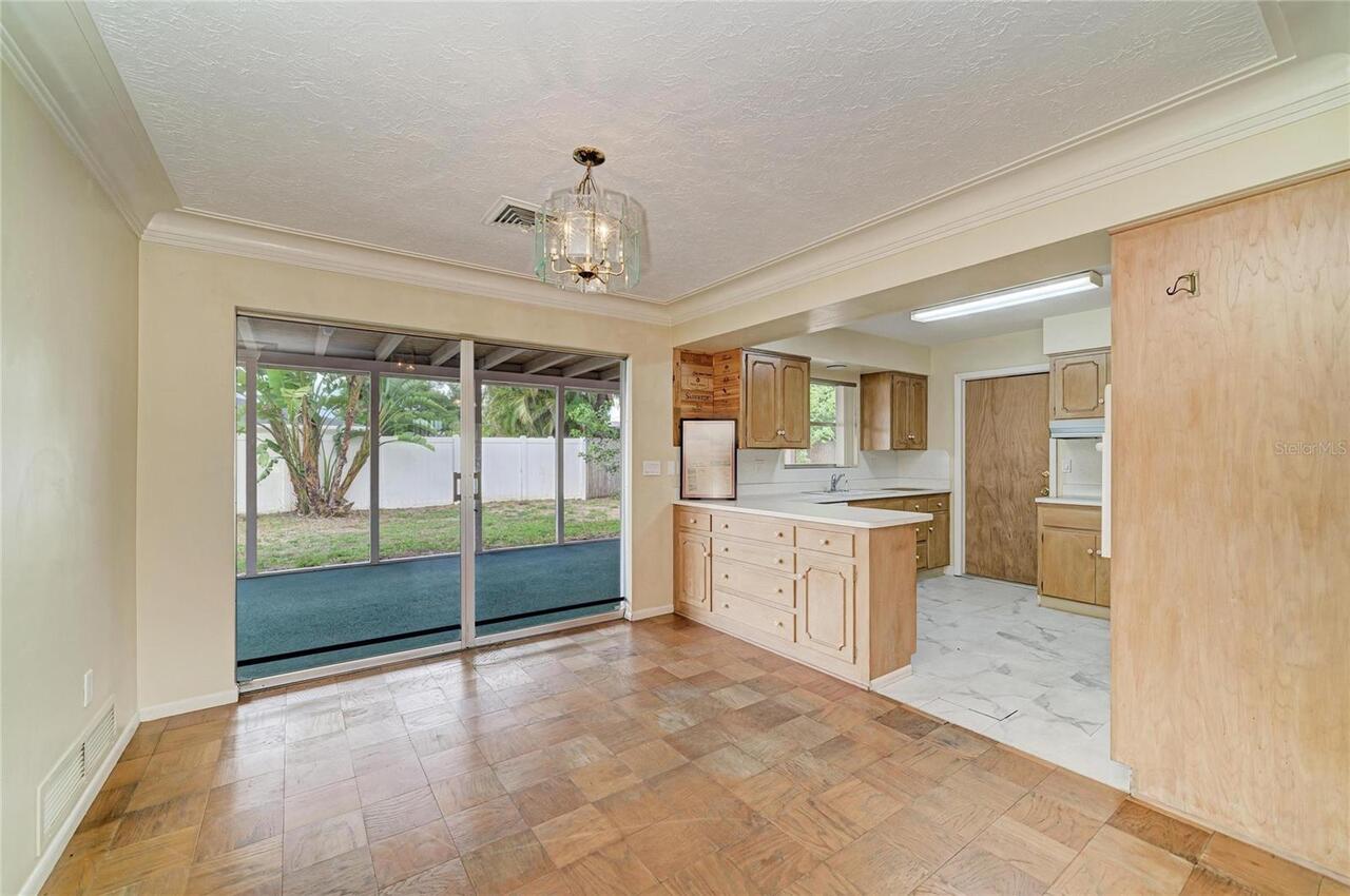 Listing Photo 17