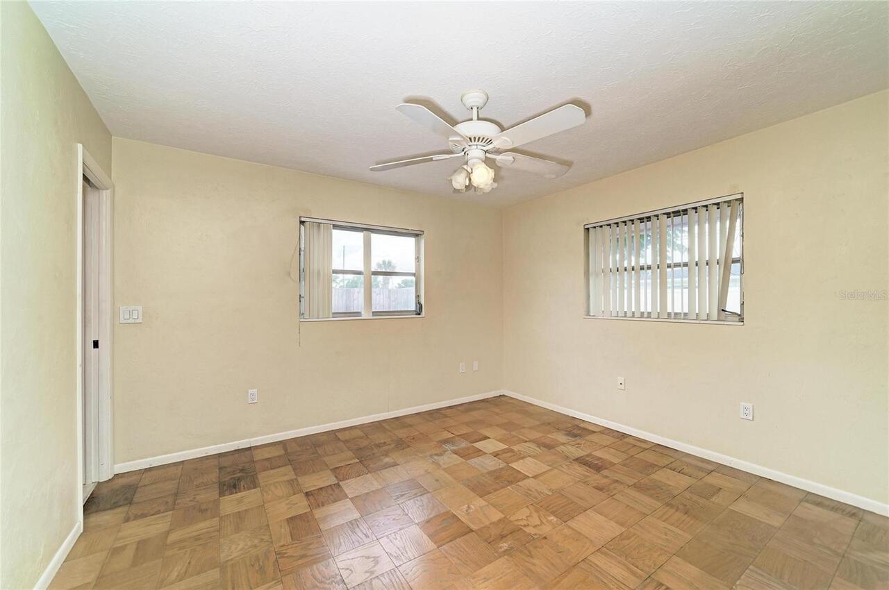 Listing Photo 33