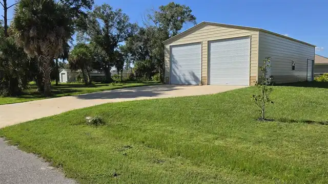 Listing Photo 9